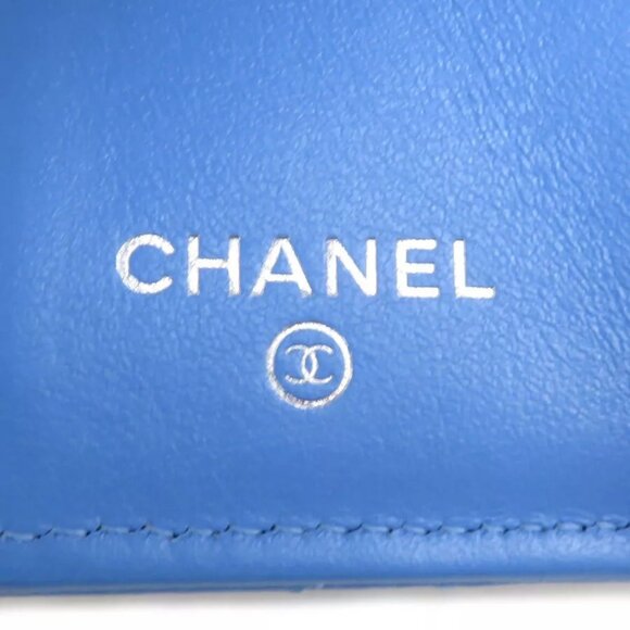 Auth CHANEL Matelasse Trifold Wallet Blue Leather/Silvertone - Picture 6 of 16
